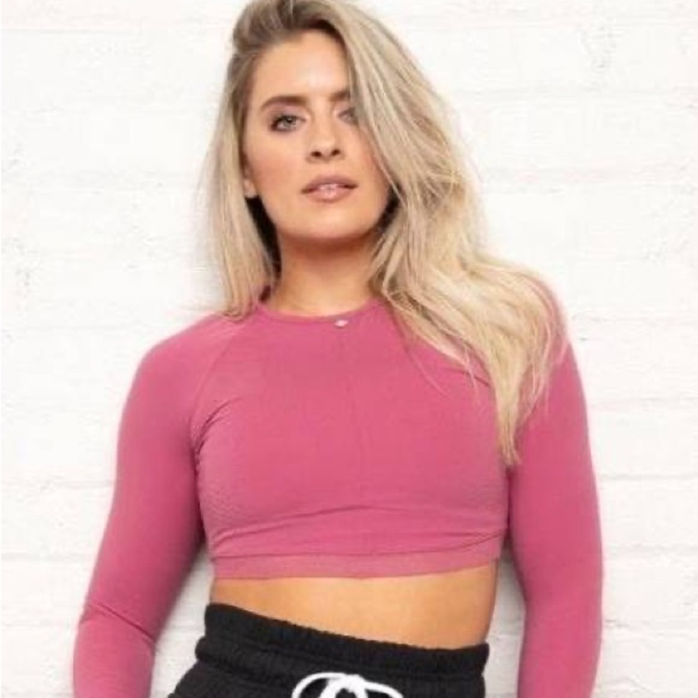 Whitney Simmons long sleeve crop top